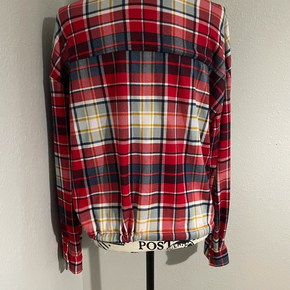 Top - Picture 3 of 4